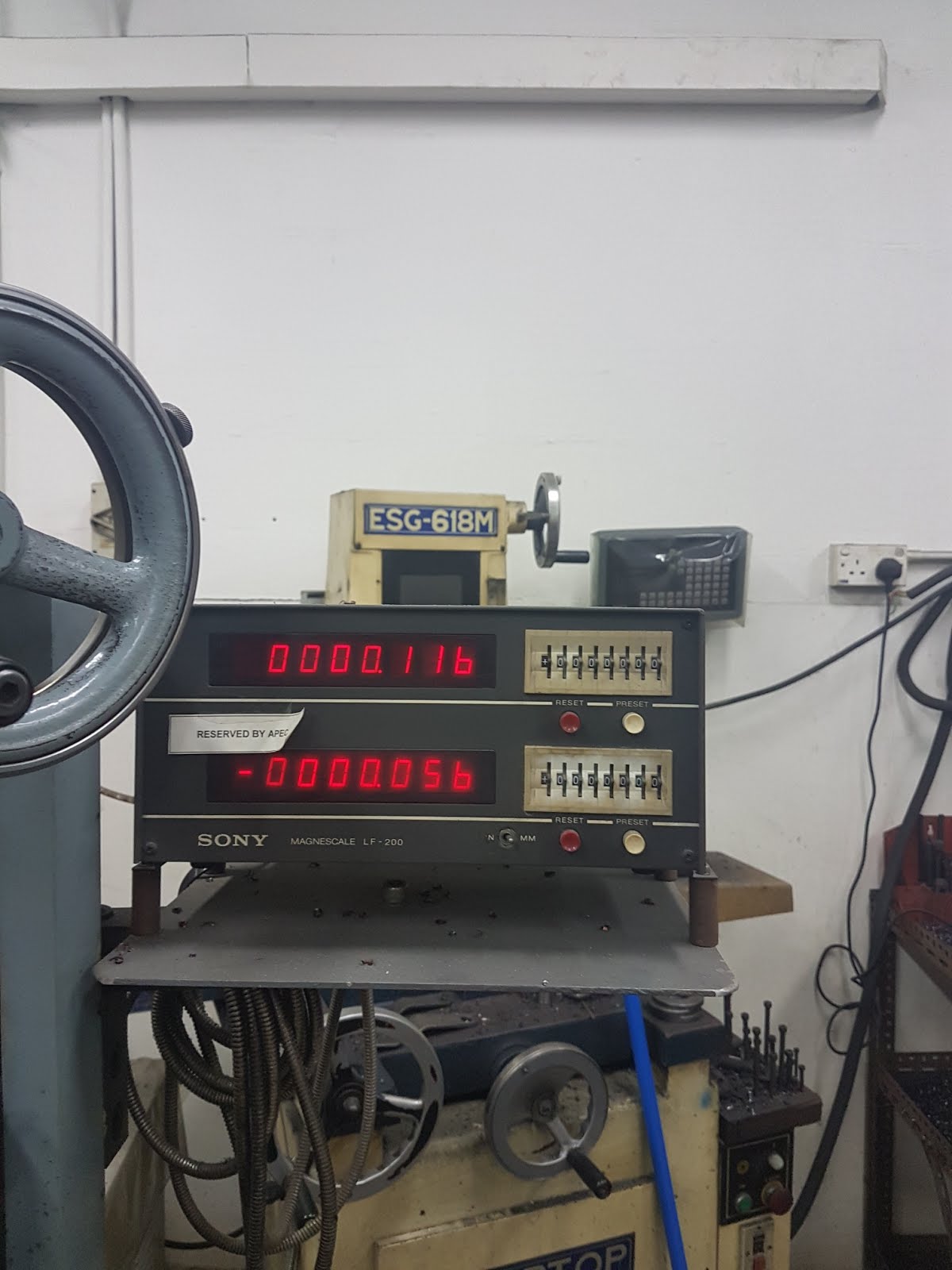 Okamoto surface grinding machine with Sony DRO (20171030) Absolute